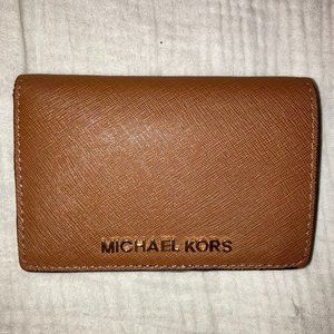 MK Michael Kors Tan/Brown Leather Wallet Cardholder with logo Bag Charm